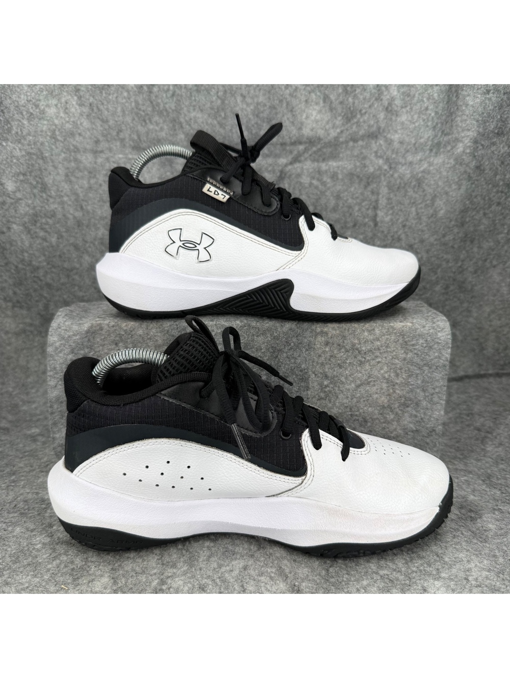 Youth Under Armour Lockdown 7 Grade School Basketball Shoes White Black 7Y 969
